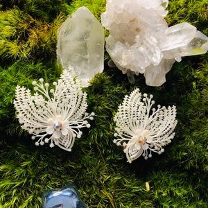 1960s Flower Power Earrings